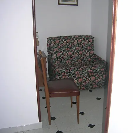 La Encina Celorio 酒店 利亚内斯