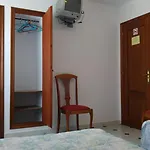 Отель La Encina Celorio Parking *